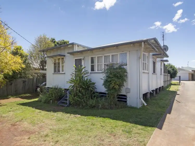 2/293 Alderley Street, South Toowoomba QLD 4350