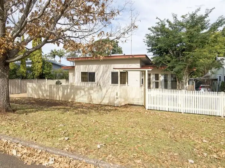 34 Maker St, Rangeville QLD 4350