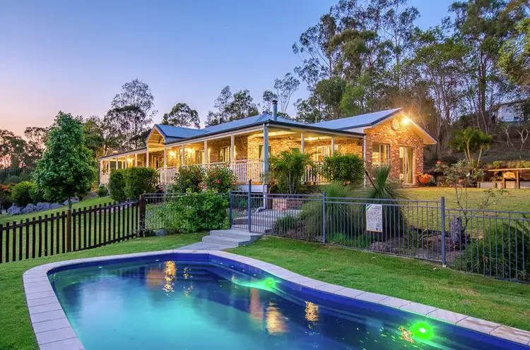 64 Flora Drive, Beecher QLD 4680