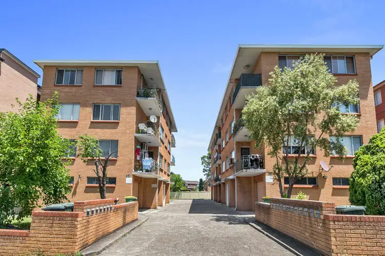1/49-51 Station Street, Fairfield NSW 2165