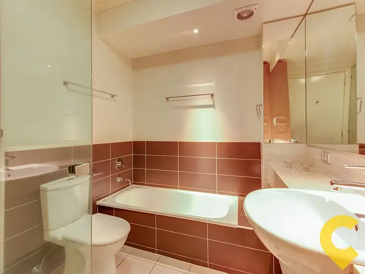 Fifth view of Homely townhouse listing, 2/115 Lytton Road, East Brisbane QLD 4169