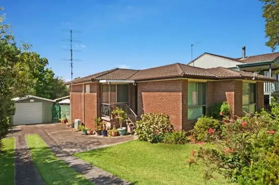 1 Esther Close, Gorokan NSW 2263