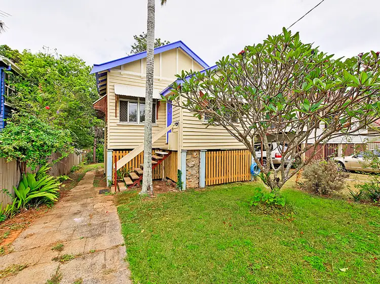 16 Byrneside Tce, Wynnum QLD 4178