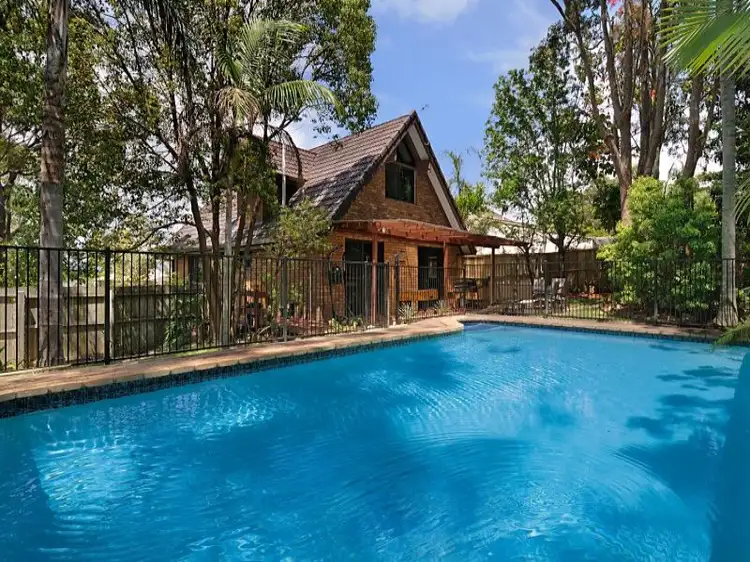 17 Warrawee Av, Ashmore QLD 4214