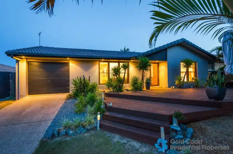 8 Berwick Court, Arundel QLD 4214