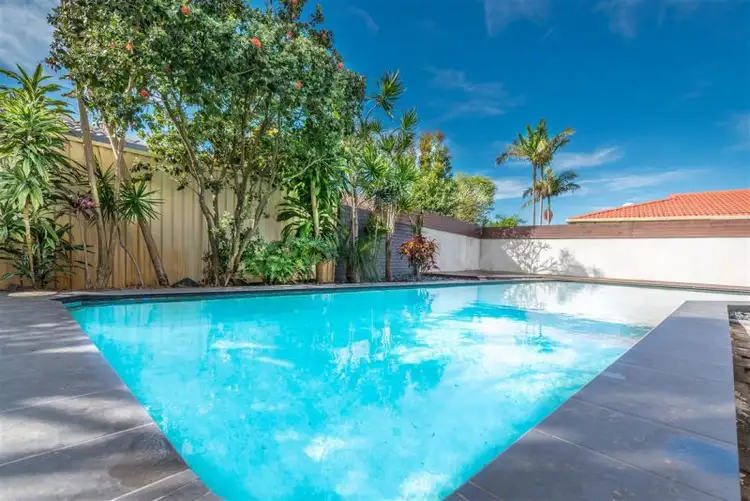 139 Markeri St, Mermaid Waters QLD 4218