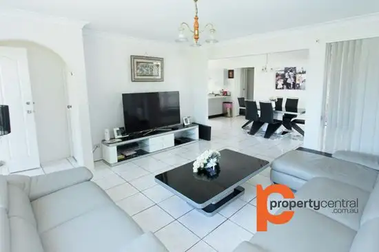 Second view of Homely house listing, 5 Westcott Place, Oakhurst NSW 2761