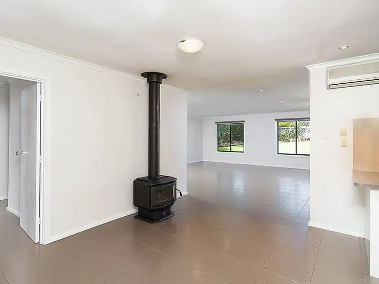 Second view of Homely house listing, 4 Hawthorn Way, Mount Barker SA 5251