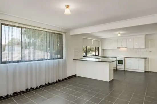 Fourth view of Homely house listing, 2 Gregory Street, Berkeley Vale NSW 2261