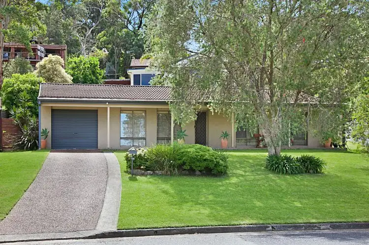106 Henderson Rd, Saratoga NSW 2251