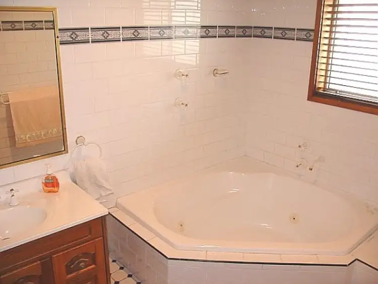 Fifth view of Homely house listing, 37 BELLEREEVE AVENUE, Mount Riverview NSW 2774
