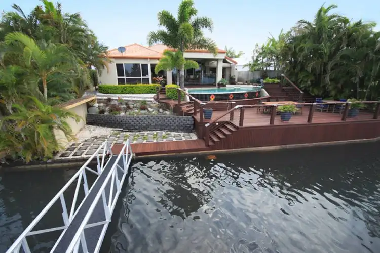 102 Sunbird Chase, Minyama QLD 4575