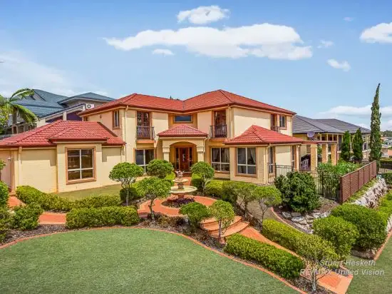Main view of Homely house listing, 10 Golden Oak Crescent, Carindale QLD 4152