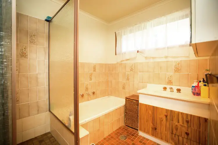 Sixth view of Homely unit listing, 4/432 Kotthoff St, Lavington NSW 2641