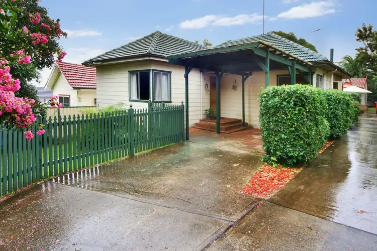 17 Belmore Street East, Oatlands NSW 2117
