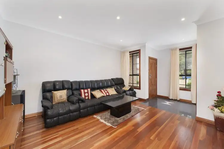 Third view of Homely semi-detached listing, 5A Alexander Street, Smithfield NSW 2164