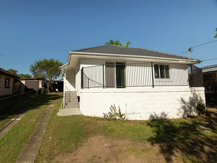 42 Wemvern Street,, Upper Mount Gravatt QLD 4122