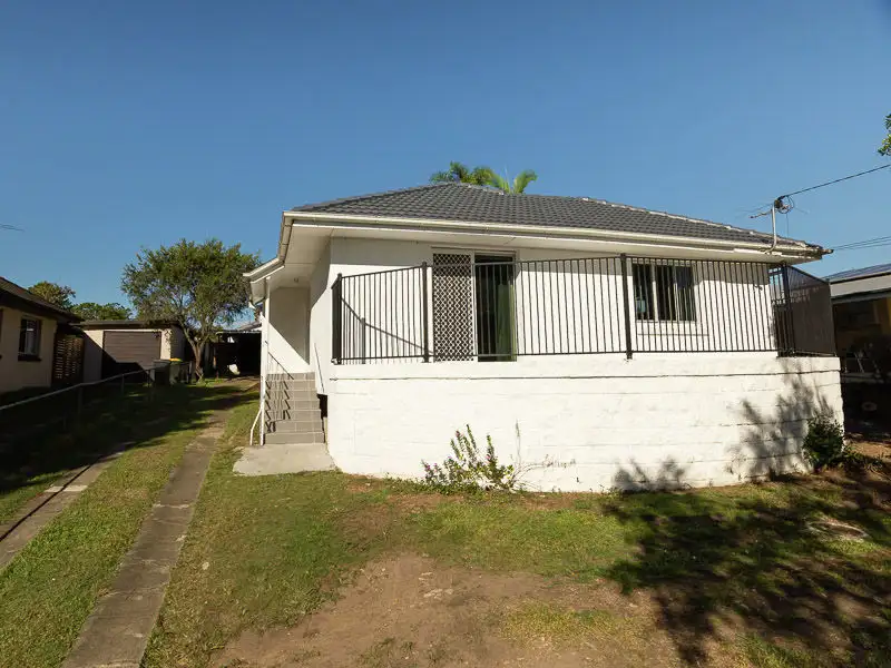 Main view of Homely house listing, 42 Wemvern Street,, Upper Mount Gravatt QLD 4122