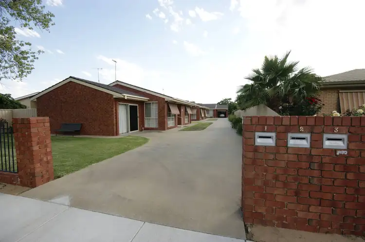 Fifth view of Homely townhouse listing, 3/282 Wick St, Deniliquin NSW 2710