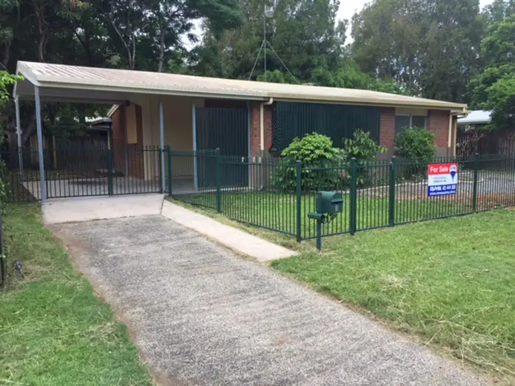 3 Rignold Street, Mooroobool QLD 4870