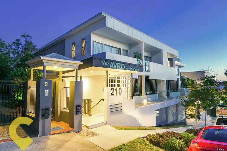 Main view of Homely townhouse listing, 4/210 Oxford Street, Bulimba QLD 4171