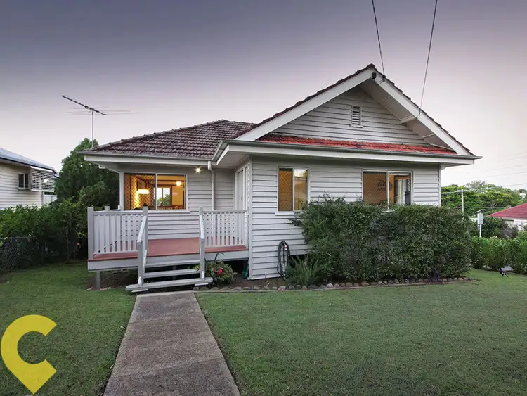 1 Ferguson Road, Wavell Heights QLD 4012