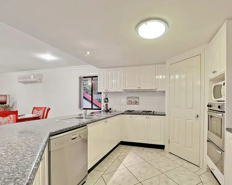 Sixth view of Homely house listing, 27 Saunders Place, Wynnum QLD 4178