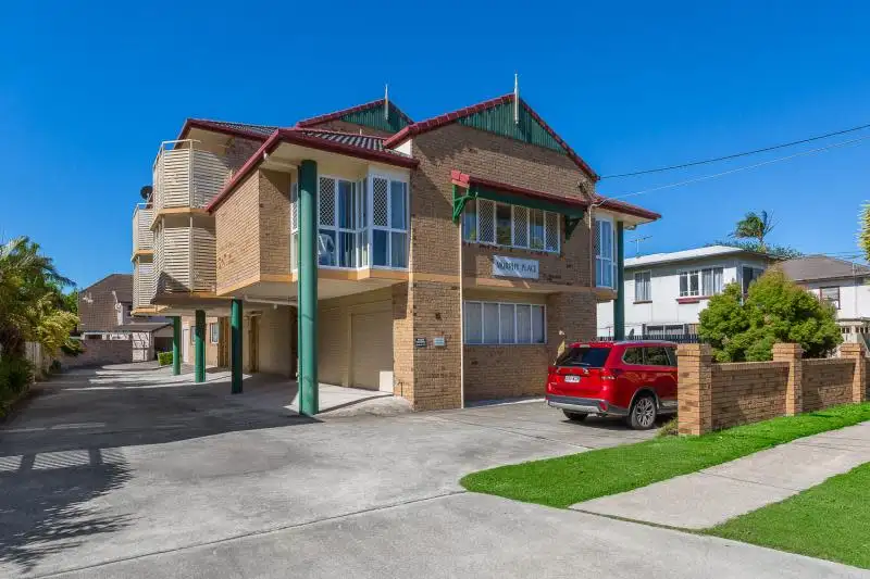 Main view of Homely unit listing, 4/16 Murphy Street, Scarborough QLD 4020