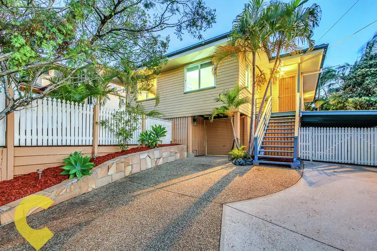 15 Casmaria Street, Mansfield QLD 4122