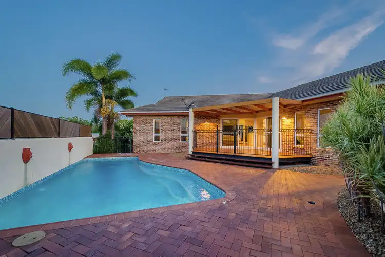 18 Far Street, West Gladstone QLD 4680