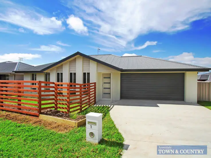 1 Campbell Parade, Armidale NSW 2350