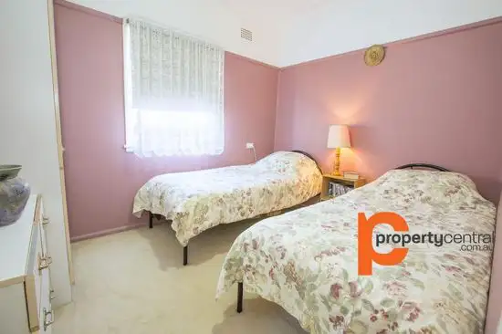 Fourth view of Homely house listing, 33 Penrose Crescent, South Penrith NSW 2750