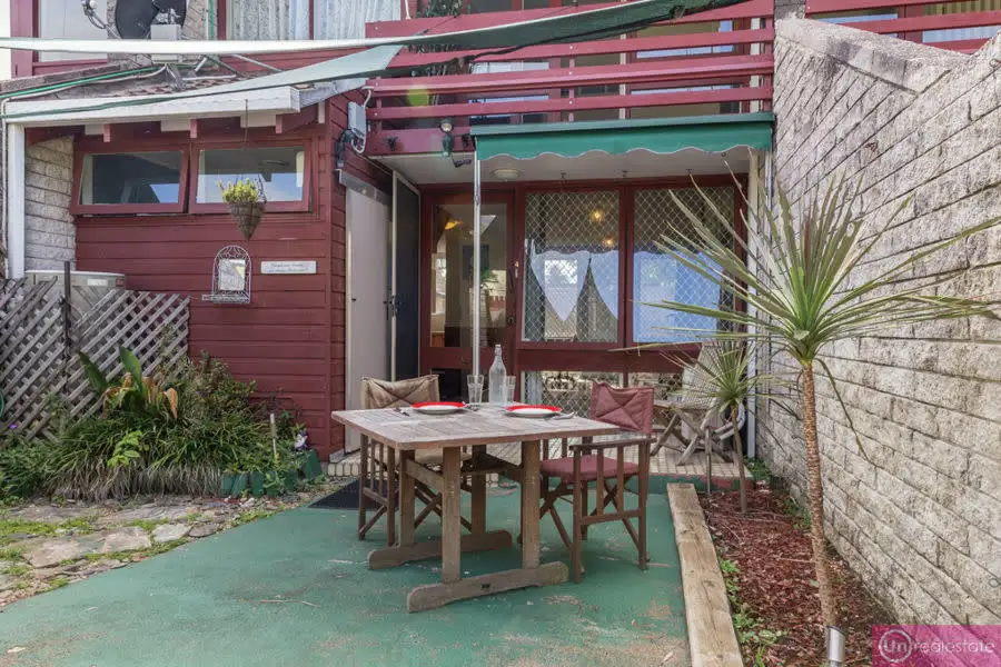 Main view of Homely townhouse listing, 4/18 Combine St, Coffs Harbour NSW 2450