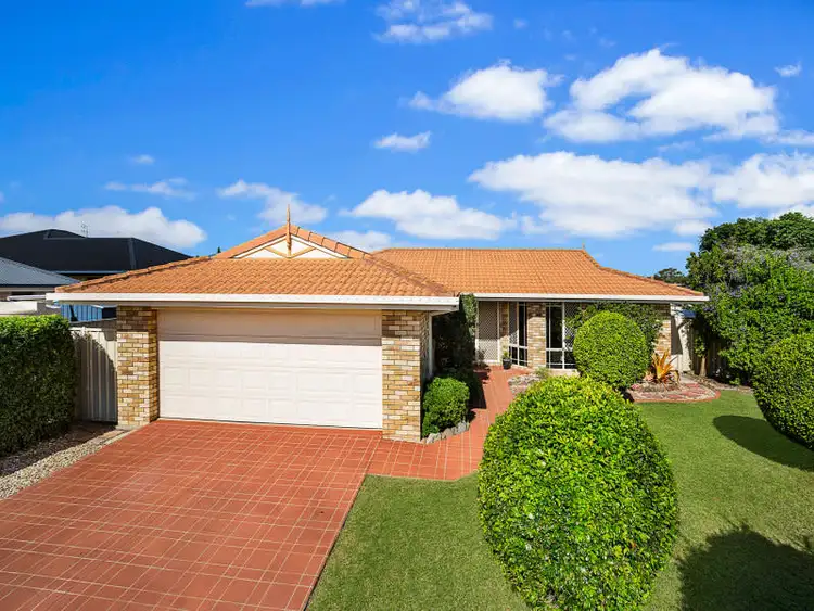 8 Cinnamon Drive, Glenvale QLD 4350