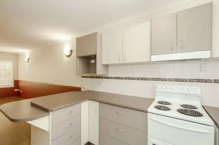 Fourth view of Homely unit listing, 4/95 Auckland Street, Gladstone Central QLD 4680