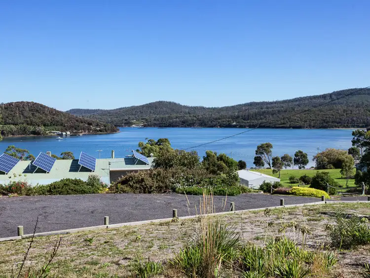 11 Edward Street, Nubeena TAS 7184