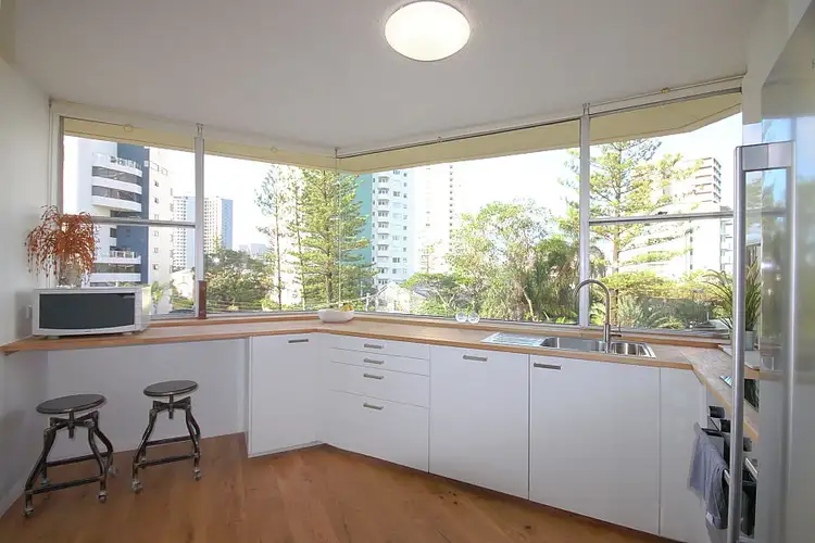 11/3 Old Burleigh Rd, Surfers Paradise QLD 4217