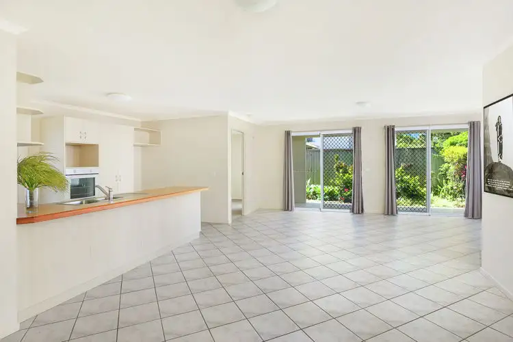 2/16 Solandra Street, Nambour QLD 4560