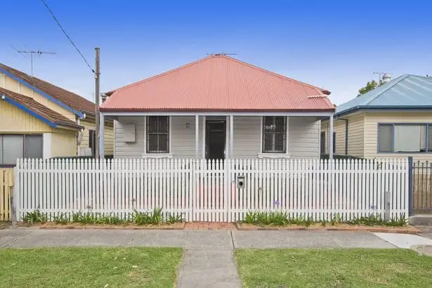 9 Mounter Street, Mayfield East NSW 2304