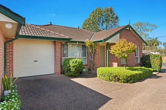 Main view of Homely unit listing, 5/37-39 Ocean View Road, Gorokan NSW 2263