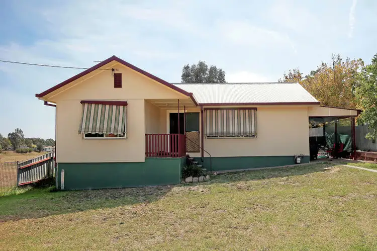 80 Hill Street, Junee NSW 2663