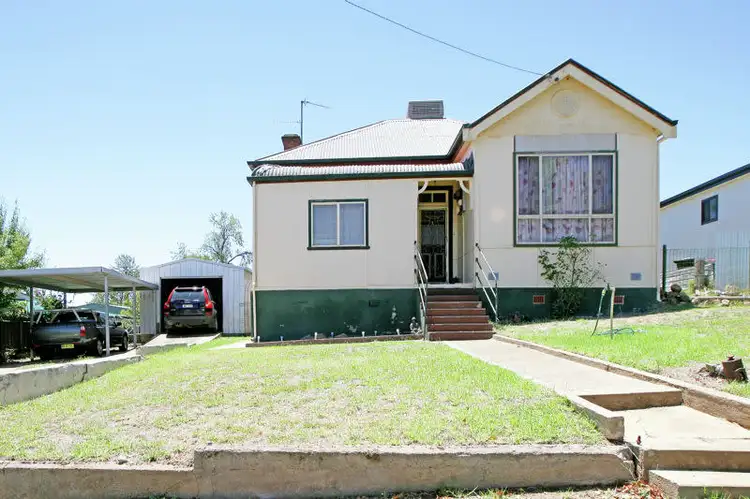 52 George Street, Junee NSW 2663