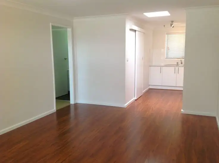 Sixth view of Homely unit listing, 1/15. Queen Elizabeth Drive, Armidale NSW 2350