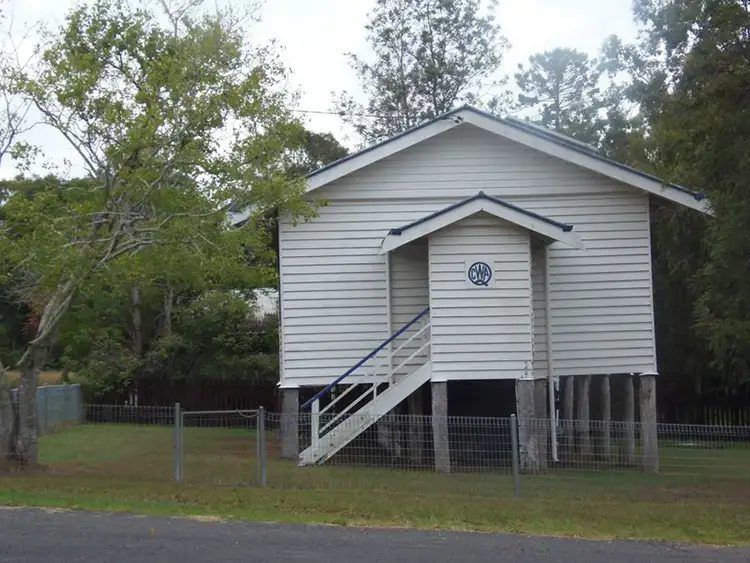 8 Chamberlain Street, Woolooga QLD 4570