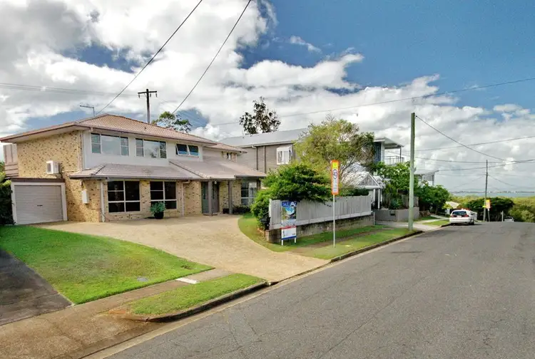 12 Ringara Street, Manly West QLD 4179