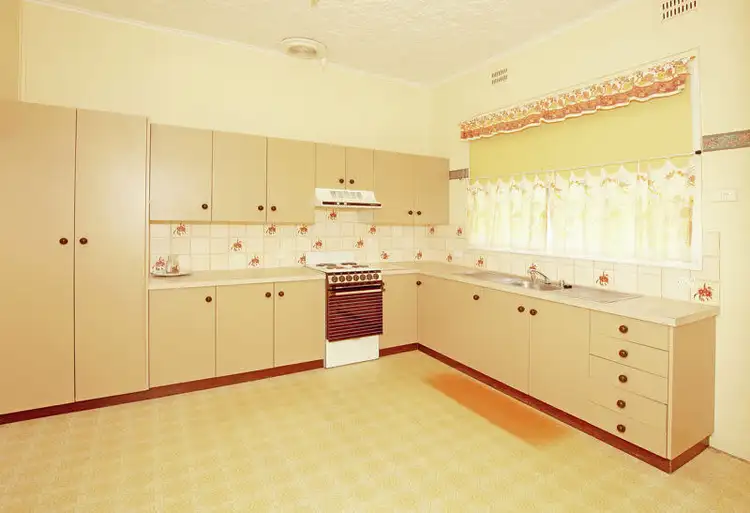 Sixth view of Homely house listing, 14 Cross St, Junee NSW 2663