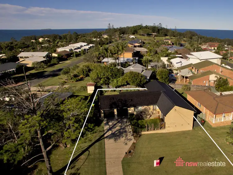 3 Warrawee Street, Sapphire Beach NSW 2450