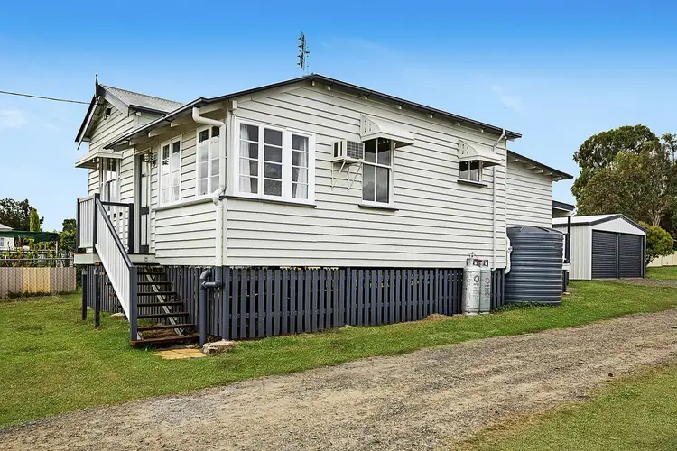 6 John Street, Goombungee QLD 4354