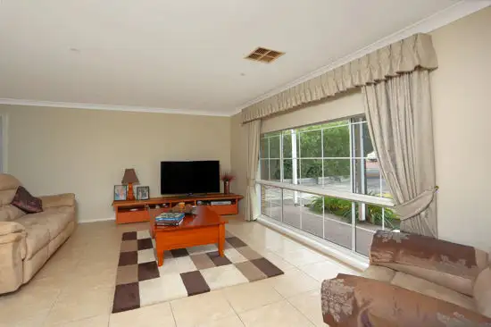 Fifth view of Homely house listing, 2 Alsop Place, Bligh Park NSW 2756
