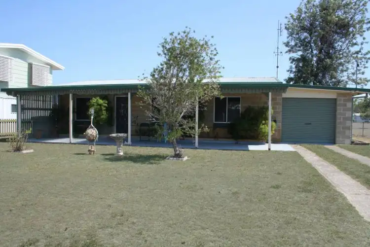 12 Seaview Avenue, Maaroom QLD 4650